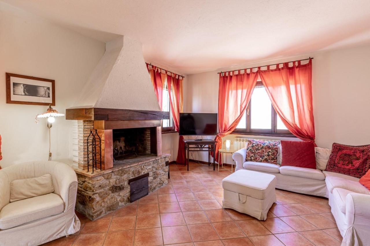 Casa Vacanze Colonnata Gubbio Exteriör bild